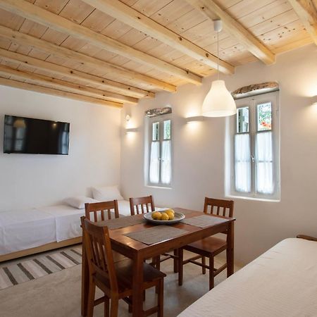 K Homes-Family Stone Suite Tinos Екстер'єр фото